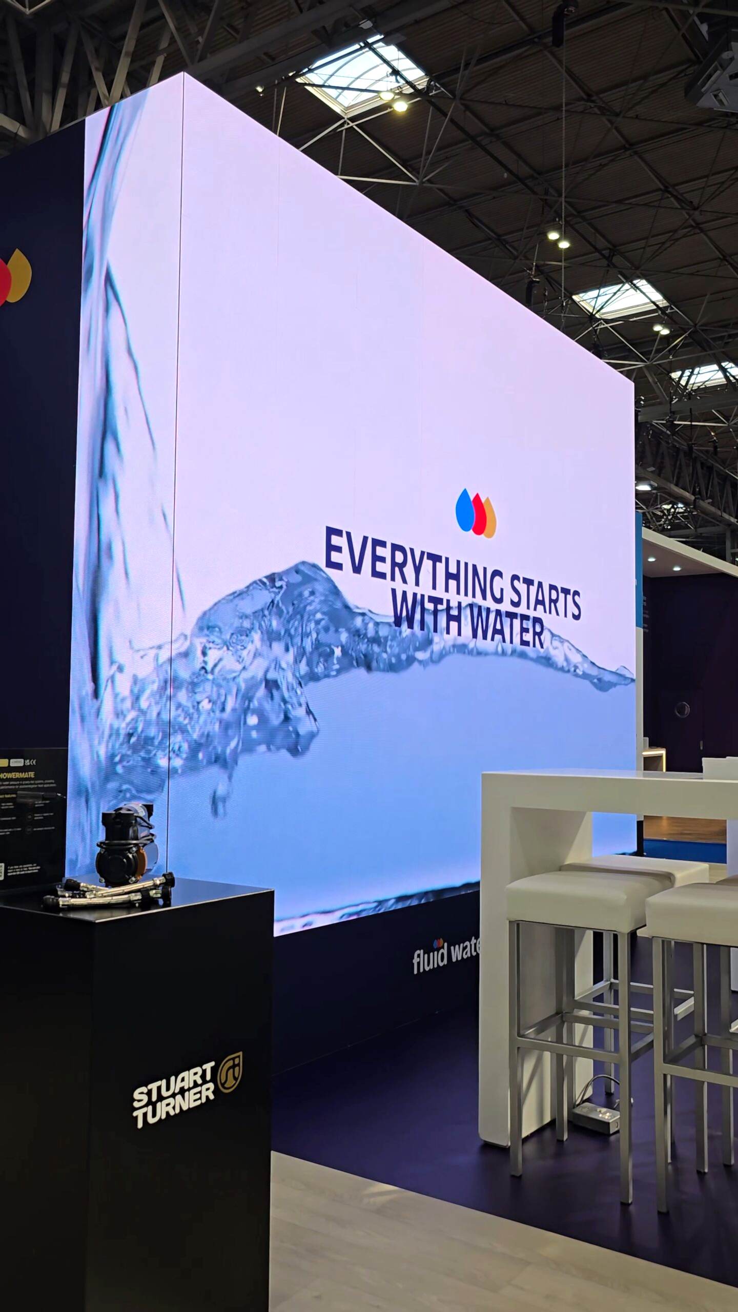 Modular-Exhibition-Stand-Better-Stands-Gold-LED-AV-InstallerSHOW26