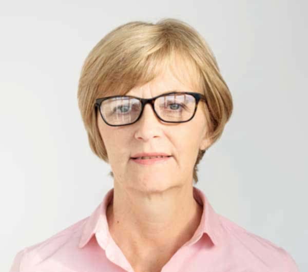 Julia Clarke